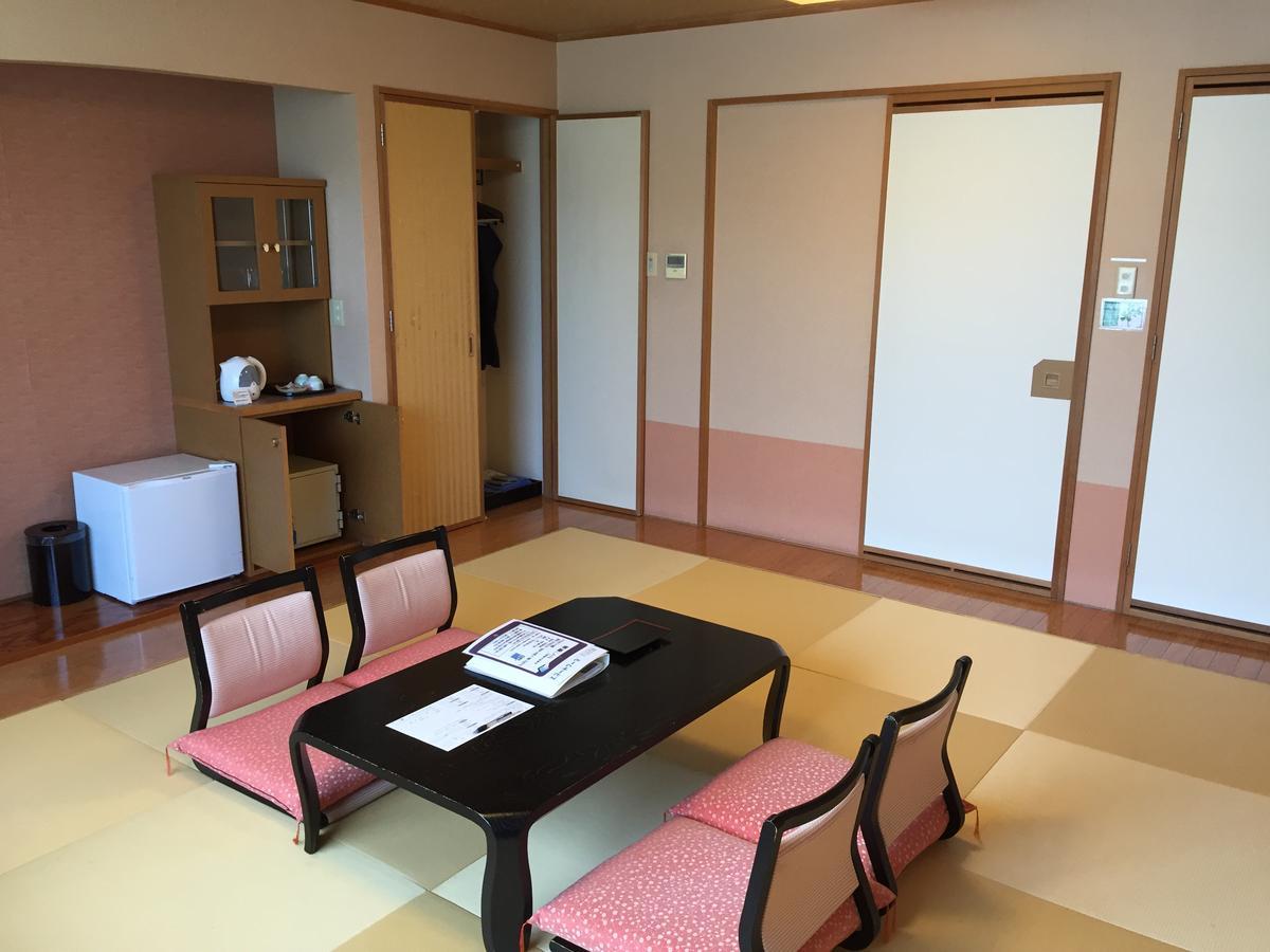 Hotel Yurinkan Bibai Екстериор снимка