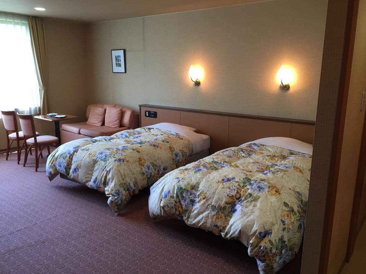 Hotel Yurinkan Bibai Екстериор снимка