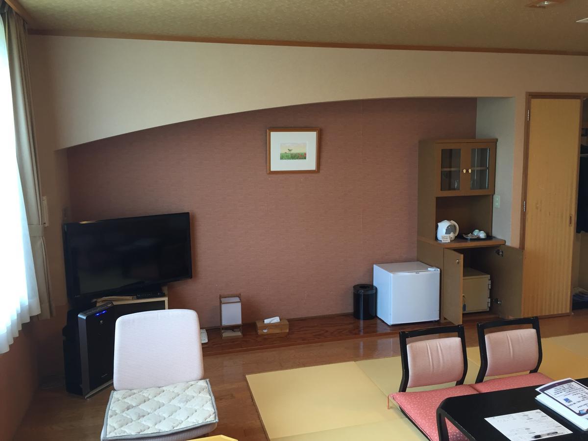 Hotel Yurinkan Bibai Екстериор снимка