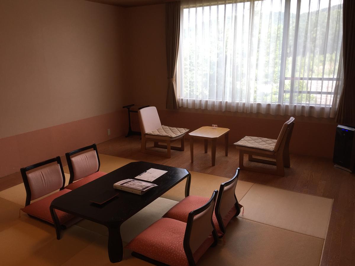 Hotel Yurinkan Bibai Екстериор снимка